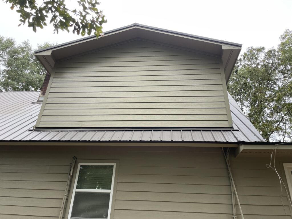 Brand new Vinyl Siding on done By Brody Allen Exteriors 