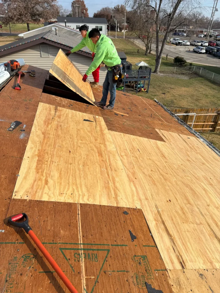 O'Fallon Roof repair crew on roof